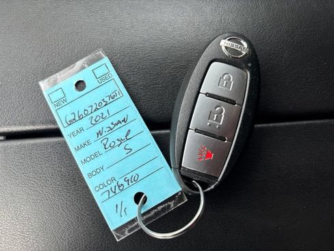 Used 2021 Nissan Rogue S AWD/4WD image 31