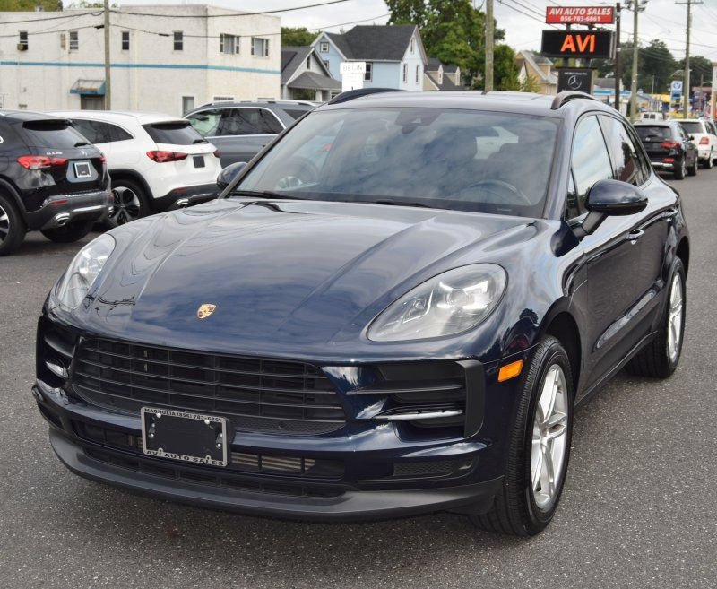 Used 2019 Porsche Macan AWD/4WD image 3