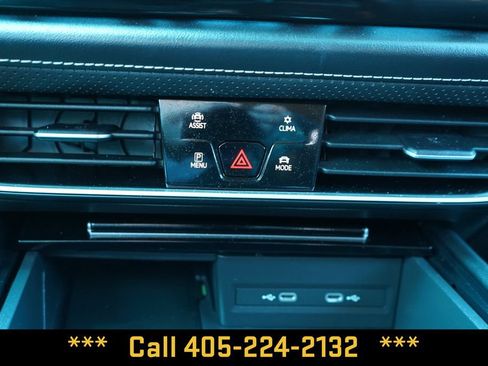 Used 2025 Volkswagen Atlas SE FWD image 38