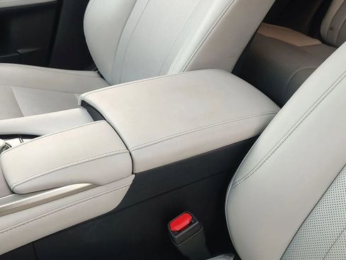 Used 2020 Lexus RX 450h 450h w/ Cold Weather Package image 22