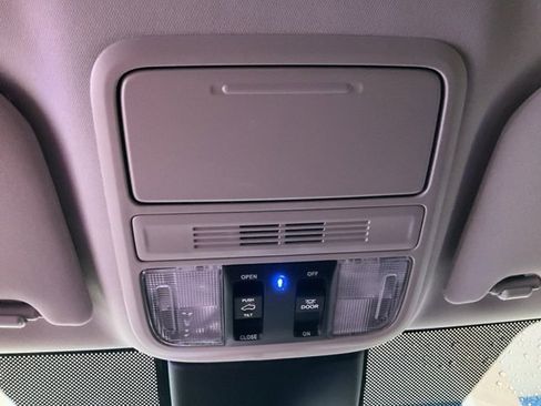 New 2026 Honda Odyssey EX-L image 18