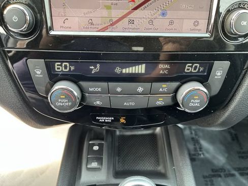 Used 2020 Nissan Rogue SV w/ Sun & Sound Touring Package AWD/4WD image 19