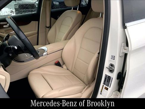 Certified 2021 Mercedes-Benz GLC 300 4MATIC image 9