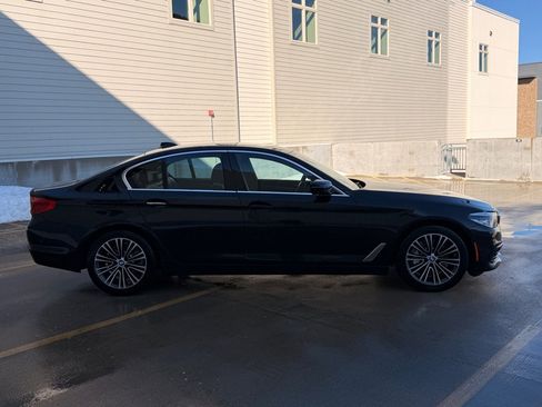 Used 2017 BMW 530i xDrive w/ Premium Package image 8