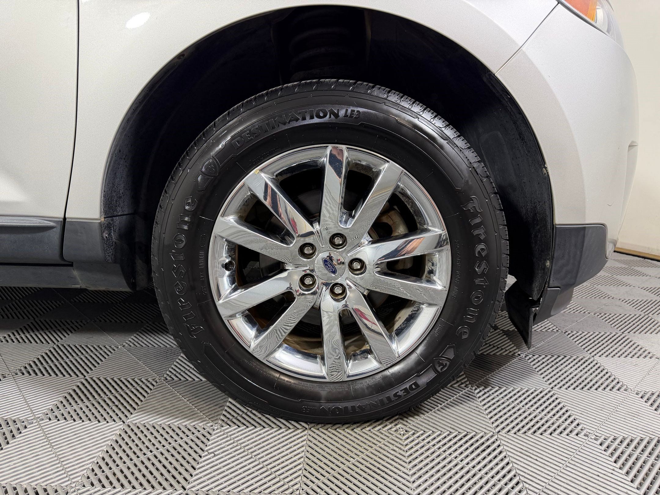 Used 2013 Ford Edge SEL FWD image 11