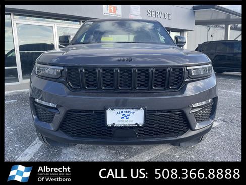 New 2025 Jeep Grand Cherokee Limited image 8