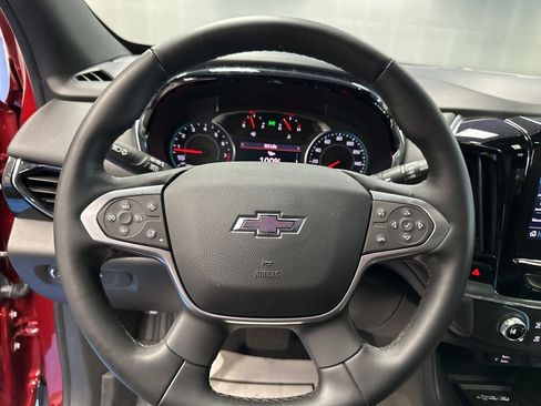 Certified 2023 Chevrolet Traverse RS image 40