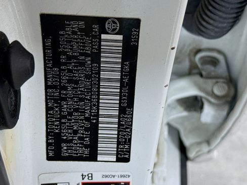 Used 2008 Toyota Avalon XLS image 29