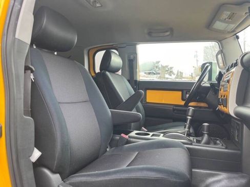 Used 2007 Toyota FJ Cruiser 4WD image 11