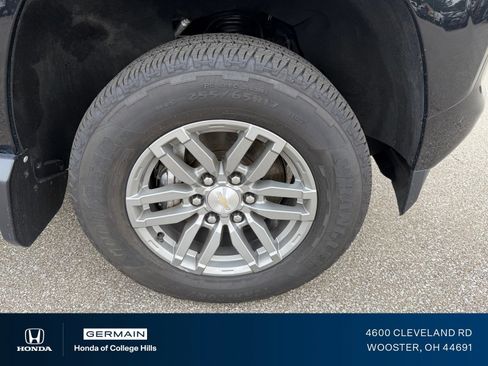 Used 2023 Chevrolet Colorado LT w/ LT Convenience Package II AWD/4WD image 5