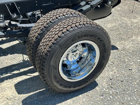 New 2026 RAM 3500 Tradesman AWD/4WD image 39