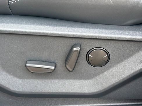 Used 2025 Ford Expedition Max Platinum w/ Stealth Performance Package image 17