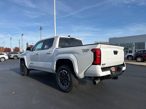 New 2025 Toyota Tacoma TRD Sport image 5