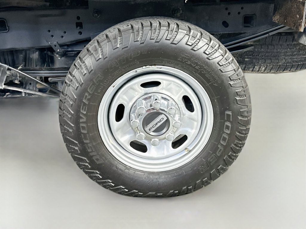 Used 2022 Ford F250 XL w/ Power Equipment Group AWD/4WD image 28