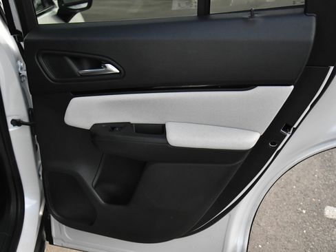 Used 2024 Honda Prologue EX image 42