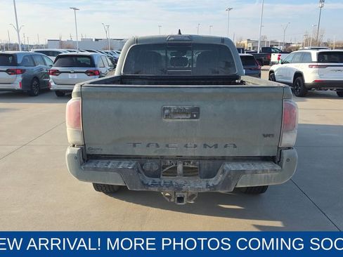 Used 2023 Toyota Tacoma TRD Sport w/ TRD Premium Sport Package image 4