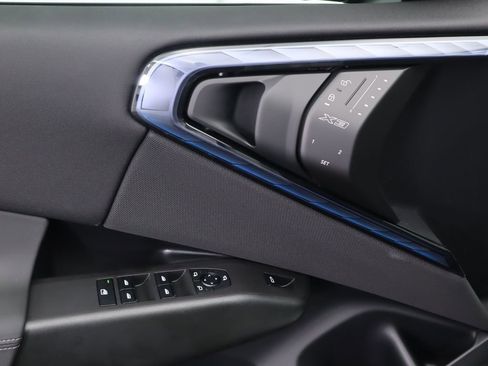 Certified 2025 BMW X3 xDrive30i w/ Premium Package image 25