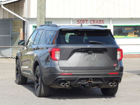 Used 2020 Ford Explorer ST w/ ST Street Pack image 6