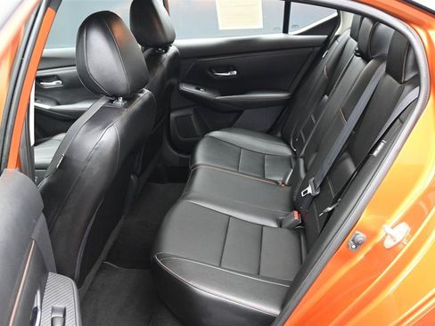 Used 2020 Nissan Sentra SR w/ Premium Package FWD image 10