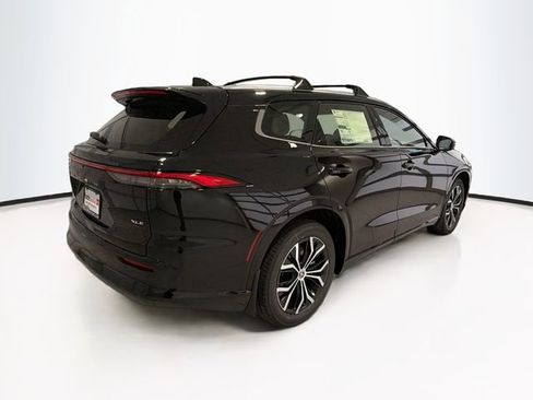 New 2026 Toyota Crown Signia image 6