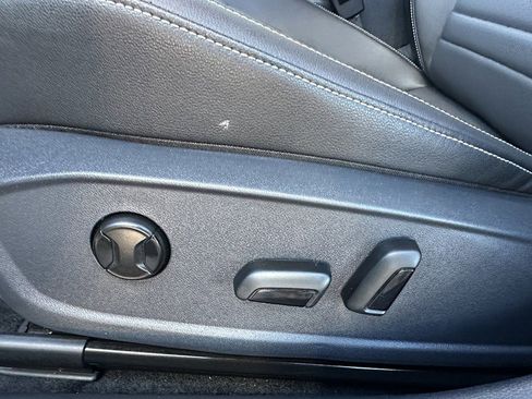 Used 2024 Volkswagen Jetta SE w/ Panoramic Sunroof Package image 19