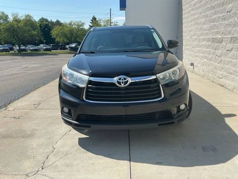 Used 2016 Toyota Highlander XLE AWD/4WD image 10