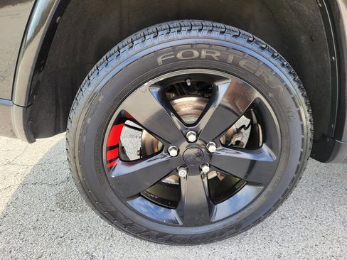 Used 2015 Jeep Grand Cherokee Altitude AWD/4WD image 33