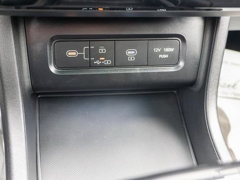Used 2025 Hyundai Tucson Limited AWD/4WD image 30