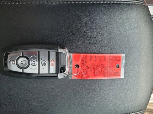 Used 2022 Ford Edge SEL w/ Convenience Package image 31