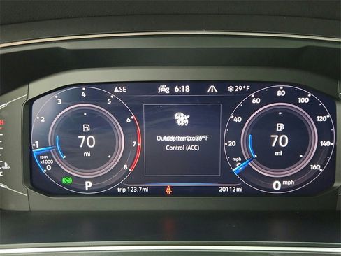 Used 2023 Volkswagen Tiguan SEL R-Line image 12