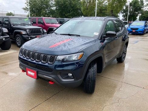 New 2026 Jeep Compass Trailhawk AWD/4WD image 3