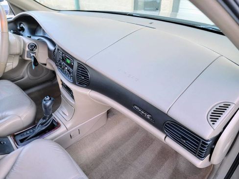 Used 2002 Buick Regal LS w/ LS Premium Pkg image 30
