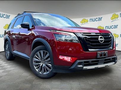 Used 2023 Nissan Pathfinder SL w/ SL Premium Package
