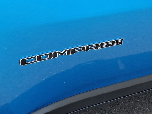 Certified 2025 Jeep Compass Limited AWD/4WD image 30