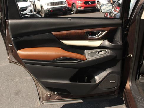Used 2019 Subaru Ascent Touring AWD/4WD image 15