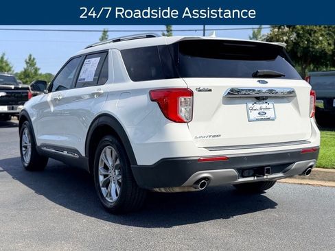 Certified 2021 Ford Explorer Limited w/ Equipment Group 301A RWD image 5