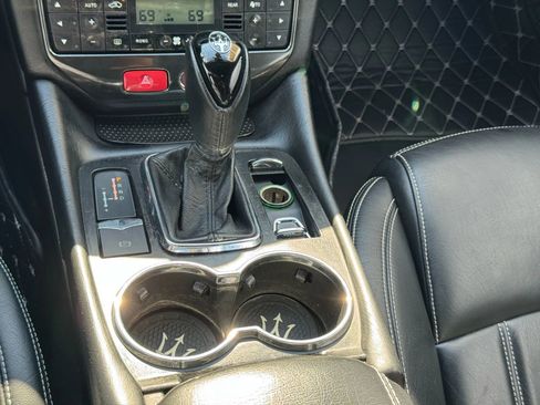 Used 2013 Maserati GranTurismo Convertible image 37