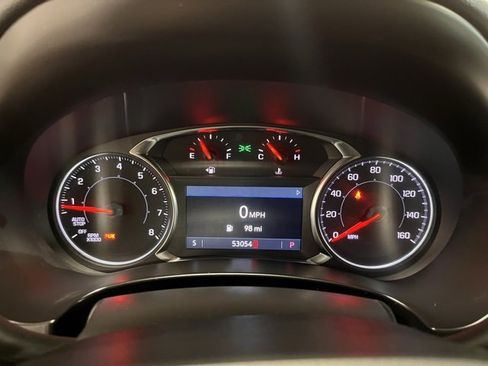 Used 2024 GMC Terrain SLT image 24