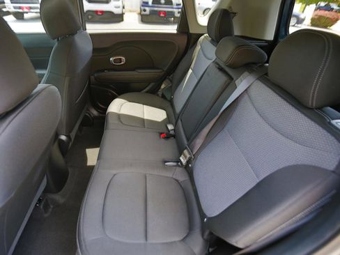 Used 2019 Kia Soul + FWD image 16
