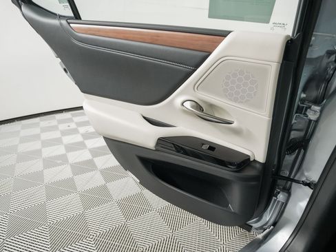 New 2025 Lexus ES 350 w/ Premium Package image 12