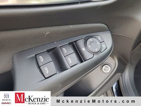 New 2026 Buick Envista Sport Touring w/ Convenience I Package FWD image 9
