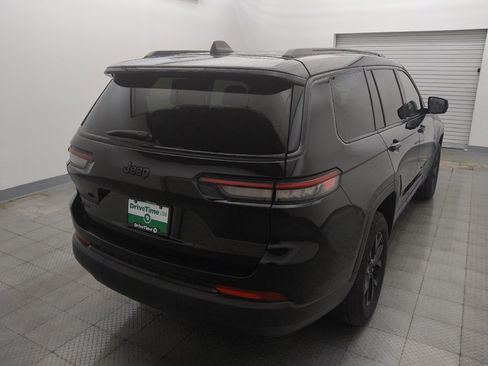 Used 2024 Jeep Grand Cherokee L Laredo AWD/4WD image 7