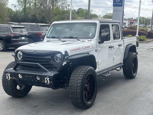 Used 2020 Jeep Gladiator Rubicon AWD/4WD image 3
