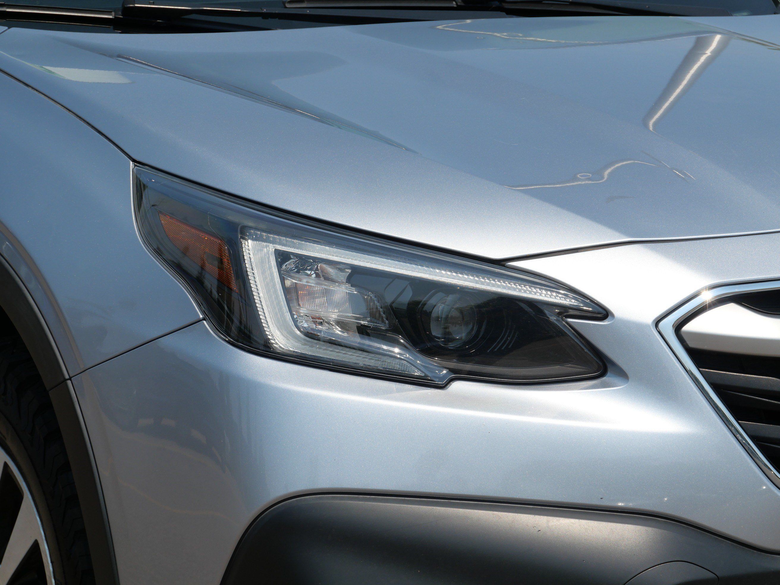 Used 2020 Subaru Outback Premium AWD/4WD image 16