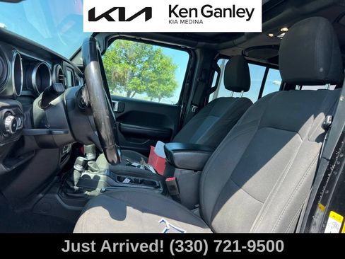 Used 2019 Jeep Wrangler Unlimited Sport S AWD/4WD image 11
