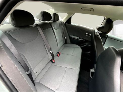 New 2026 Kia K4 FWD image 9