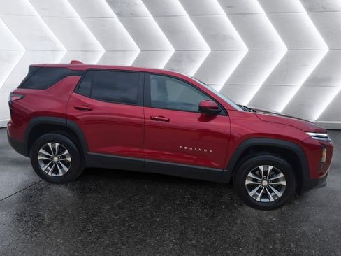 Used 2026 Chevrolet Equinox LT image 4