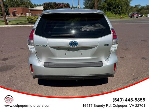 Used 2015 Toyota Prius V Five w/ Advanced Technology Package FWD image 4