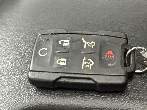 Used 2020 Chevrolet Tahoe LT image 45