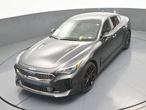 Used 2023 Kia Stinger GT2 image 57